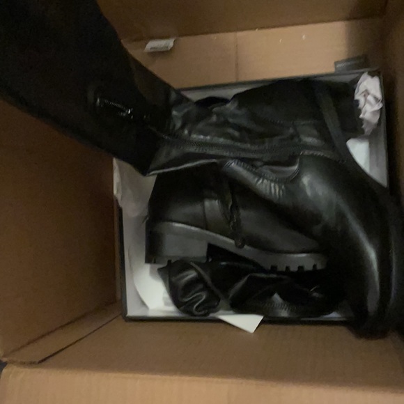 Akira 
**SLIM FIT** AZALEA WANG FOREVER LOST IN TIME FITTED HIGH FLAT BOOT. - Picture 5 of 6